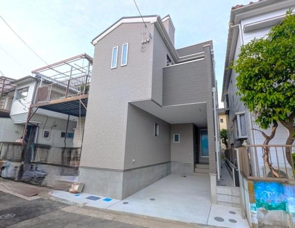 磯子区滝頭１丁目　新築一戸建て全1棟