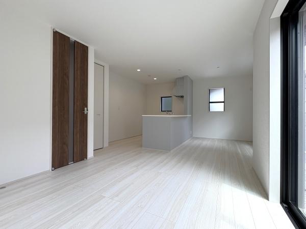 金沢区富岡西７丁目　新築一戸建て全２棟１号棟