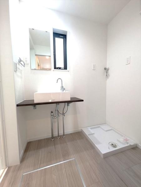磯子区中浜町　新築一戸建て全１棟