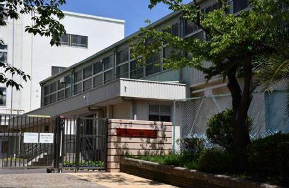 磯子台パークハイツ１号棟(横浜市立さわの里小学校)