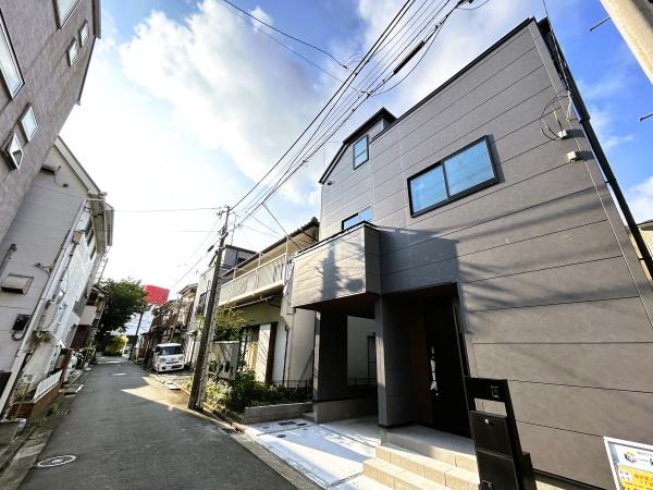 金沢区六浦東１丁目　新築一戸建て全１棟