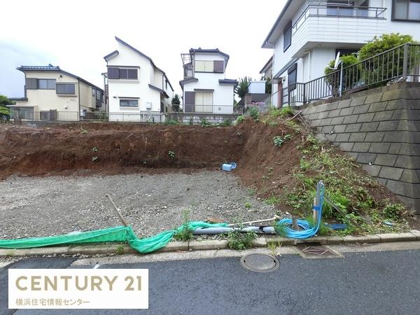 金沢区富岡西４丁目３区画　売地