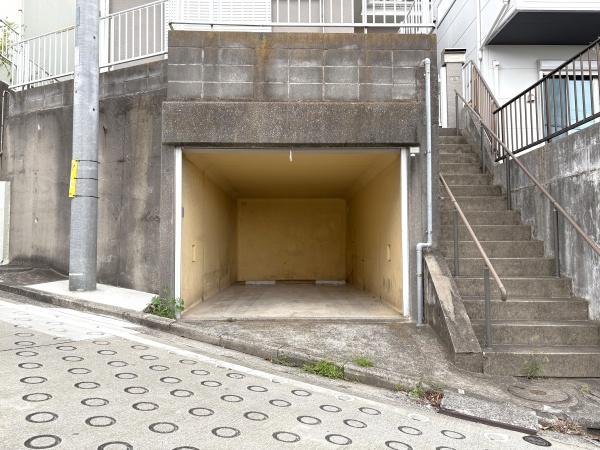 横浜市磯子区栗木２丁目の中古一戸建て