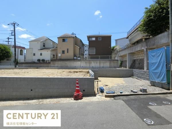 金沢区富岡西１丁目　新築一戸建て全２棟Ｂ号棟