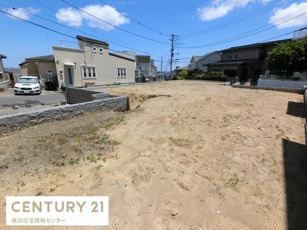 金沢区富岡西１丁目　新築一戸建て全２棟Ｂ号棟