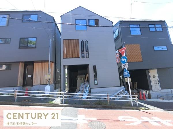 金沢区六浦南２丁目　新築一戸建て全３棟２号棟