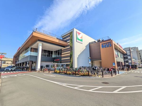 横浜市港南区上大岡東３丁目の中古一戸建て(ヨークフーズ上大岡店)