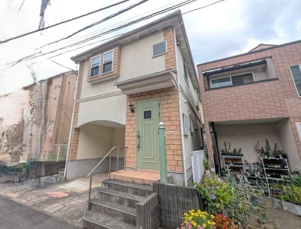 横浜市南区清水ケ丘の中古一戸建て
