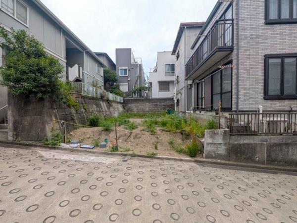 金沢区富岡東６丁目　新築一戸建て全１棟