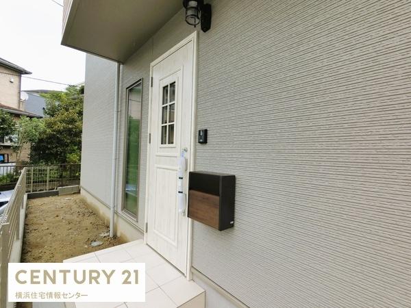 金沢区富岡西１丁目　新築一戸建て全２棟２号棟