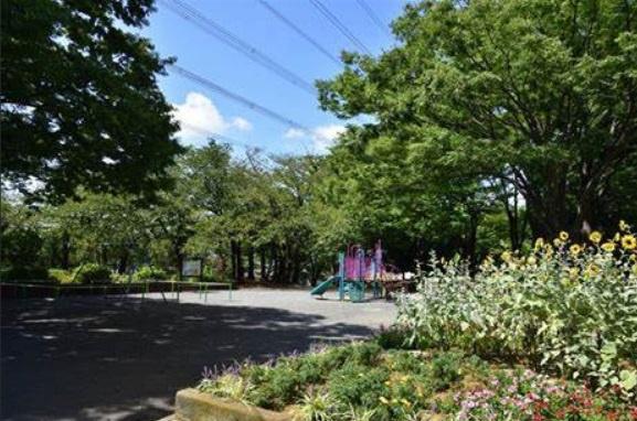 メガロン丸山台(日限山公園)