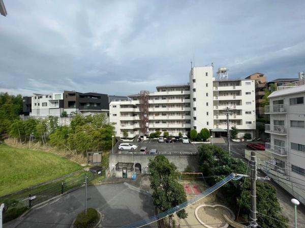 千里山さつきヴィラ