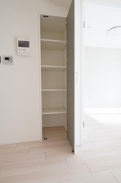 メゾンドール緑橋(収納)