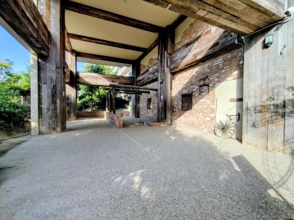 リバーガーデン森の城