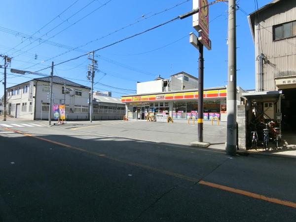 サンフラット歌島リバーサイド(デイリーヤマザキ千舟2丁目店)