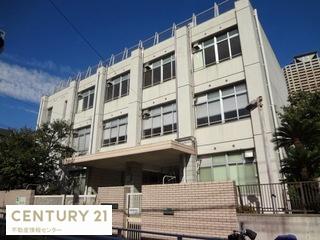 大阪市港区市岡2丁目の中古一戸建て(大阪市立市岡小学校)
