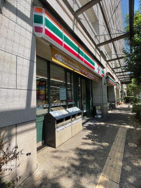 ベイサイドシティコスモスクエア駅前(セブンイレブンコスモスクエア駅前店)