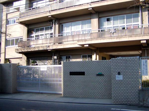 ディオ・フェルティ粉浜B棟(大阪市立住吉第一中学校)