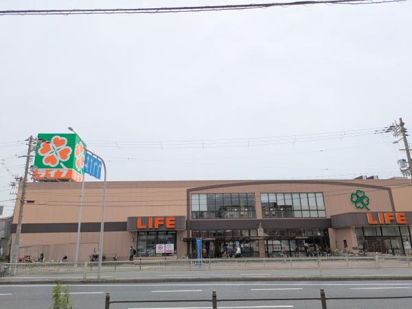 新北島コーポ3号棟(ライフ新北島店)