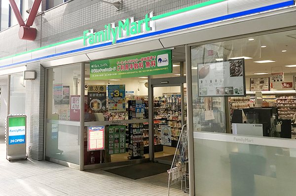オークプリオタワー(ファミリマート大阪ベイタワー店)