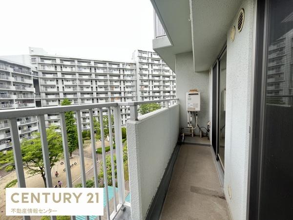 南港フローラルハイツ２３号棟