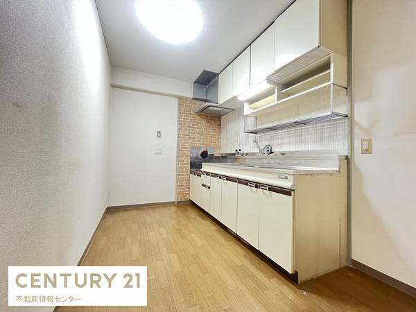 南港フローラルハイツ２３号棟