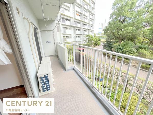 南港フローラルハイツ２２号棟