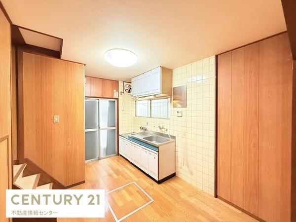 西加賀屋４丁目　中古戸建