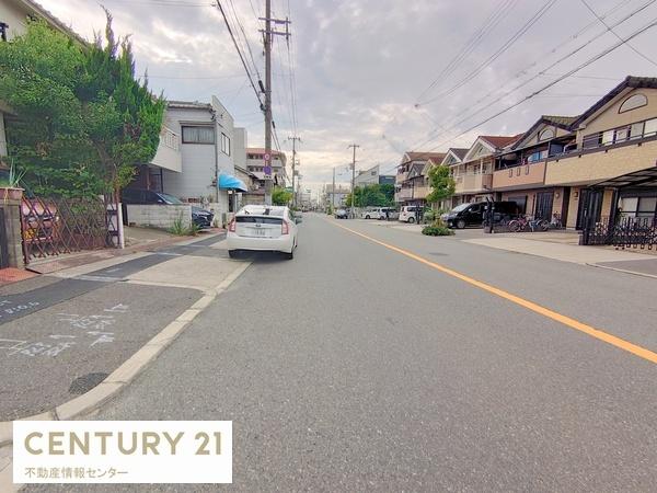 大阪市大正区南恩加島2丁目の中古一戸建て(前面道路含む現地写真)