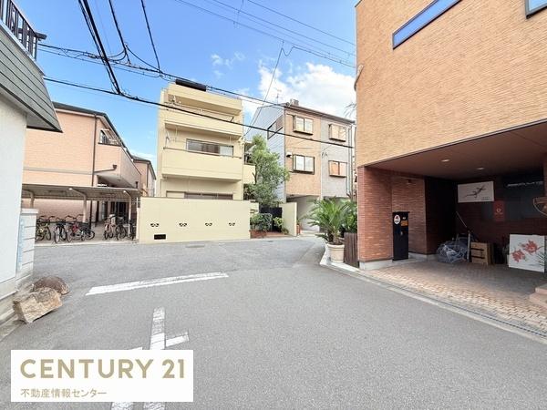 大阪市住之江区住之江1丁目の中古一戸建て(前面道路含む現地写真)