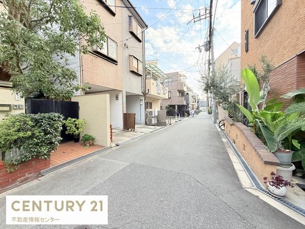 大阪市住之江区住之江1丁目の中古一戸建て(前面道路含む現地写真)