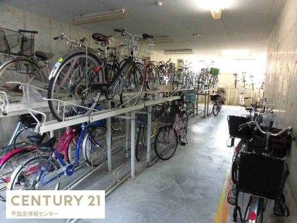 キングスクエアヴィルジア大阪