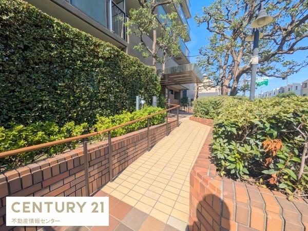 ルネ・パークプラザ