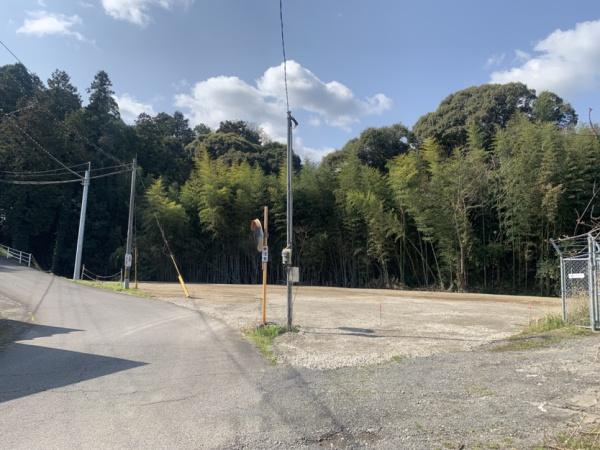 屋山上物付き　土地