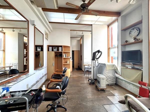 臼杵市　店舗付き住宅＋駐車場土地