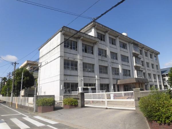 AG-HOUSE　花津留　A棟(大分市立津留小学校)