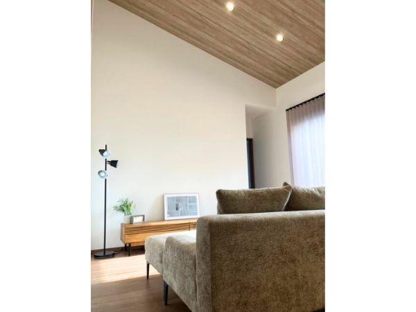 ＨＯＵＳＥＹ横塚