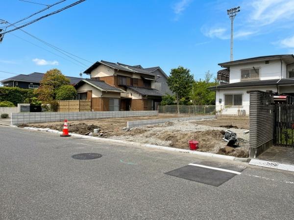 新春日町1丁目1期2号棟