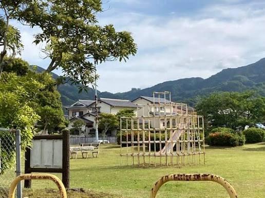 寒田南町第1-1号棟(寒田とどろき児童公園)
