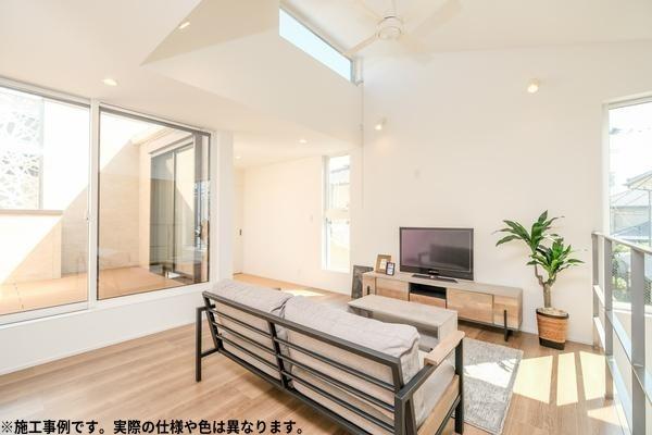 南春日　新築