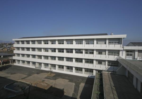 森2期1号棟(大分県立鶴崎工業高校)