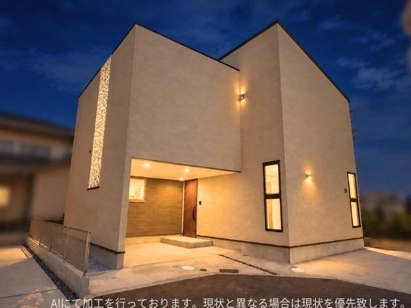 南春日 新築