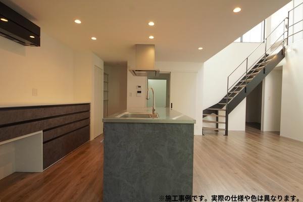 角子原　新築