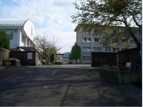 大分市大字光吉光吉の土地(大分市立稙田南中学校)