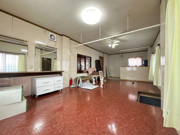 光吉　店舗付住宅