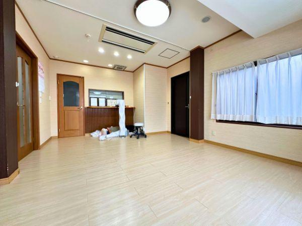 光吉　店舗付住宅
