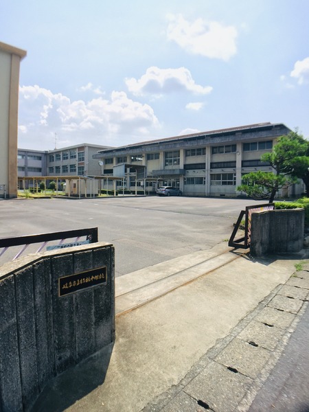 いろどりアイタウン 岐阜市塩町1丁目 4号棟(岐阜市立梅林中学校)