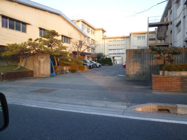 リーブルガーデン 岐阜市西改田 2号棟(岐阜市立七郷小学校)