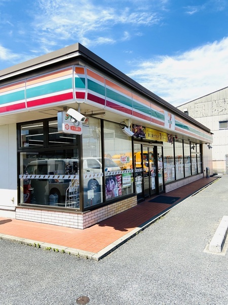 リーブルガーデン 岐南町野中 3号棟(セブンイレブン笠松町米野店)