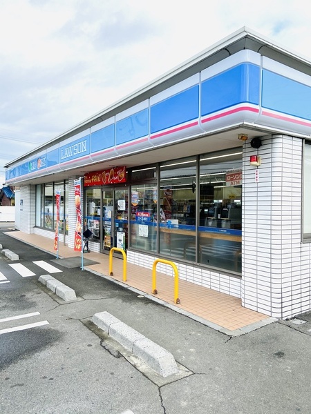 クレイドルガーデン　笠松町北及第2　2号棟(ローソン笠松北及店)
